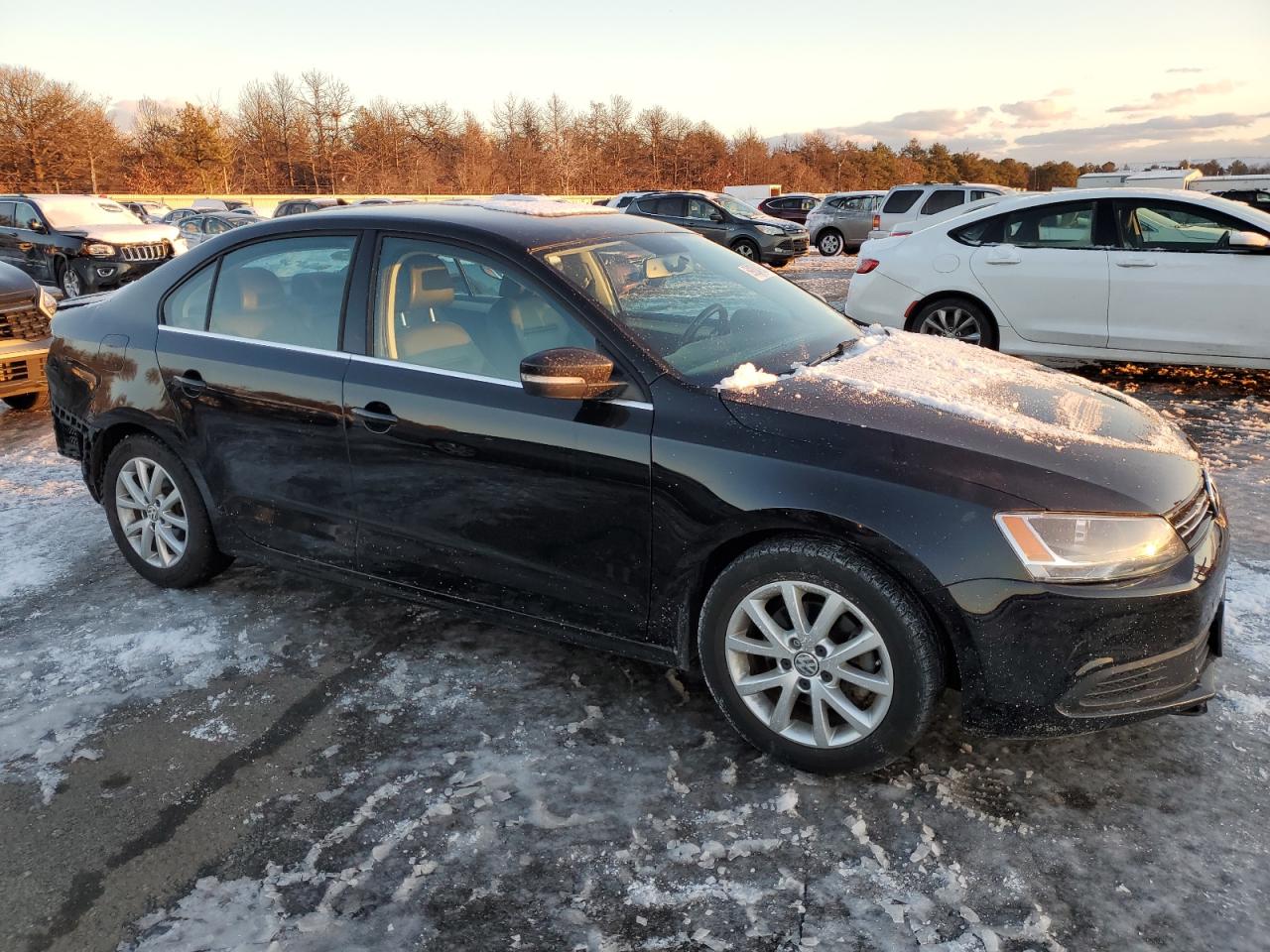 2014 Volkswagen Jetta VIN 3VWD17AJ4EM333401 Copart auction photo, rear end / minor dent/scratches damage thumbnail 4