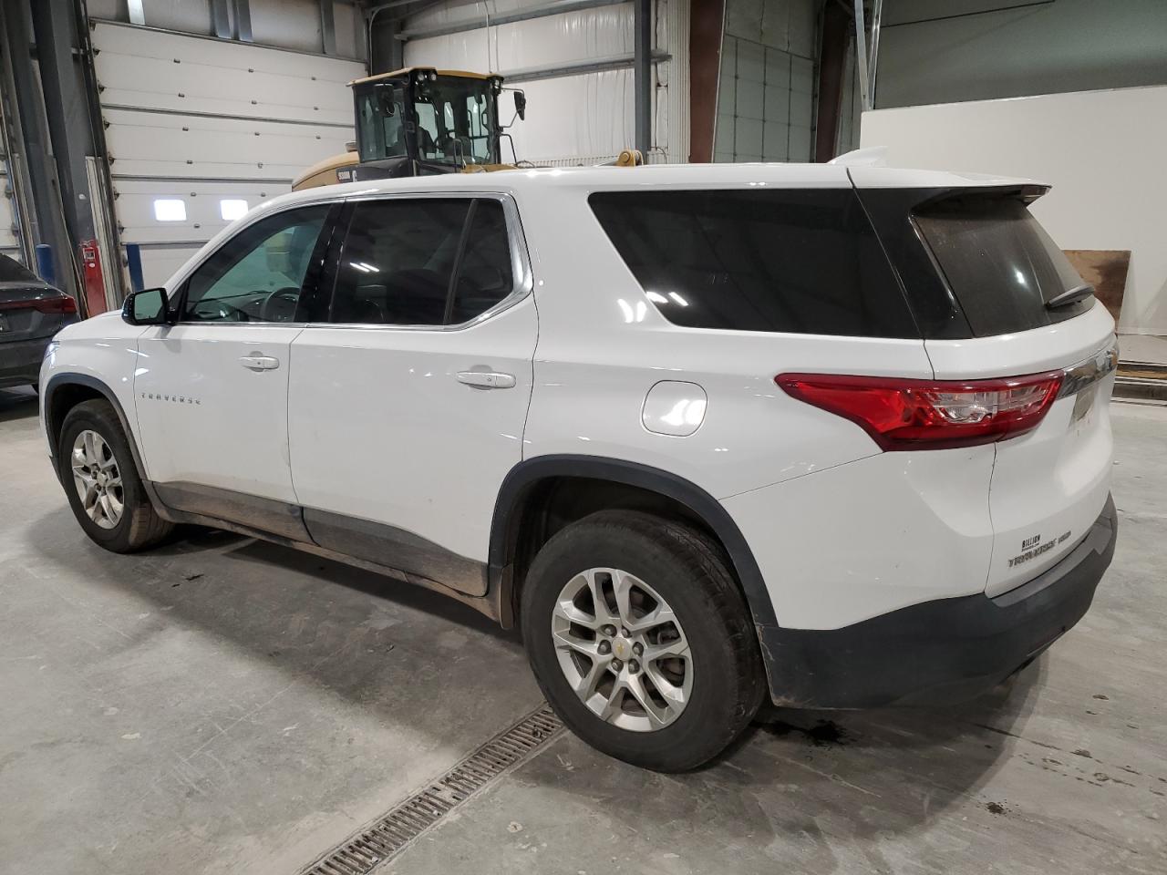 2020 Chevrolet Traverse VIN 1GNEVFKW1LJ125185 Copart auction photo, front end / side damage thumbnail 2