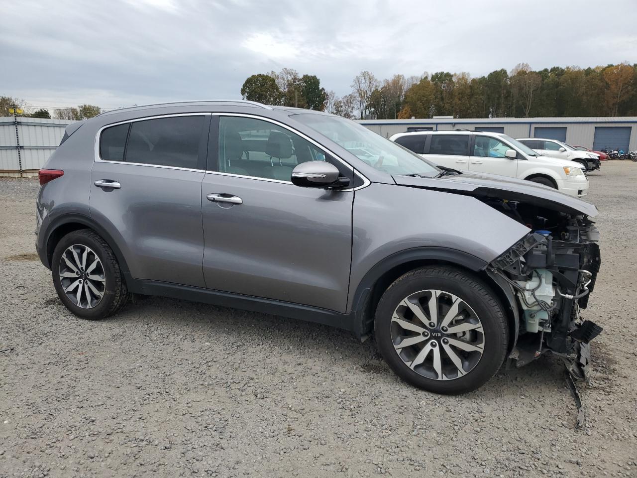 2017 KIA Sportage VIN KNDPN3AC6H7123783 Copart auction photo, front end damage thumbnail 4