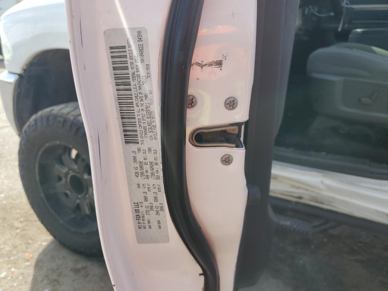 2016 RAM 2500 VIN 3C6UR5DL9GG297811 Copart auction photo, side damage thumbnail 14
