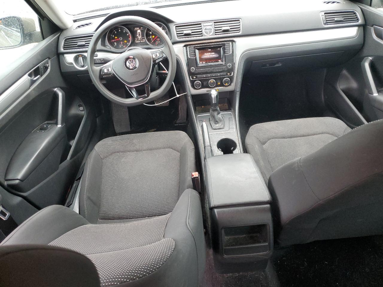 2016 Volkswagen Passat VIN 1VWAS7A33GC027733 Copart auction photo, front end / minor dent/scratches damage thumbnail 8
