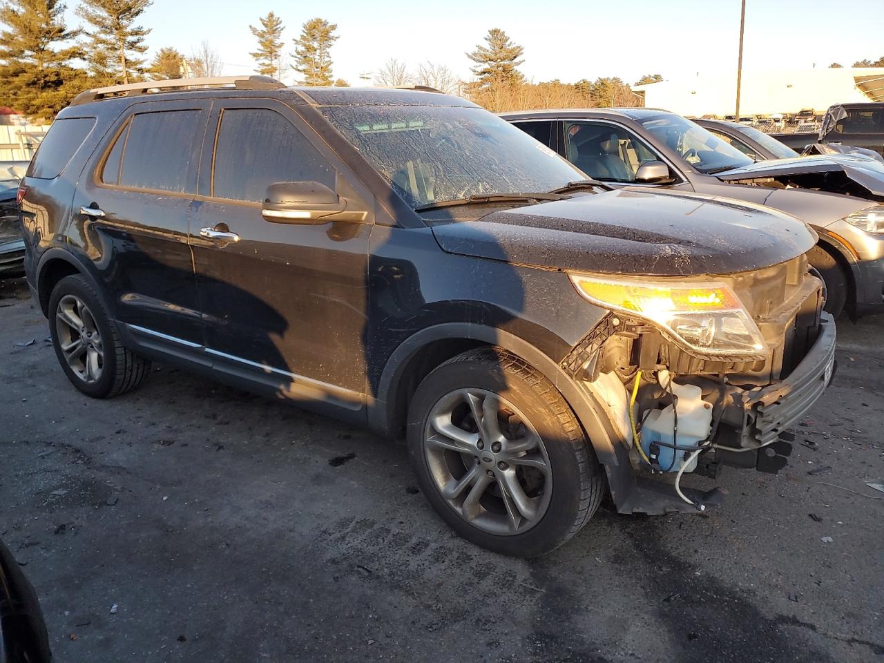 2014 Ford Explorer VIN 1FM5K8F82EGA35788 Copart auction photo, front end / minor dent/scratches damage thumbnail 4