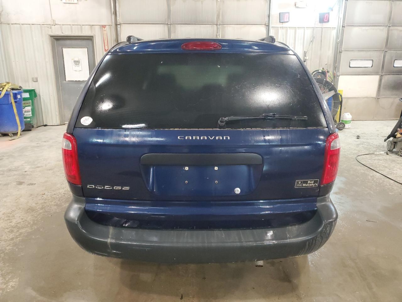 2005 Dodge Caravan VIN 1D4GP25R75B395645 Copart auction photo, front end / side damage thumbnail 6