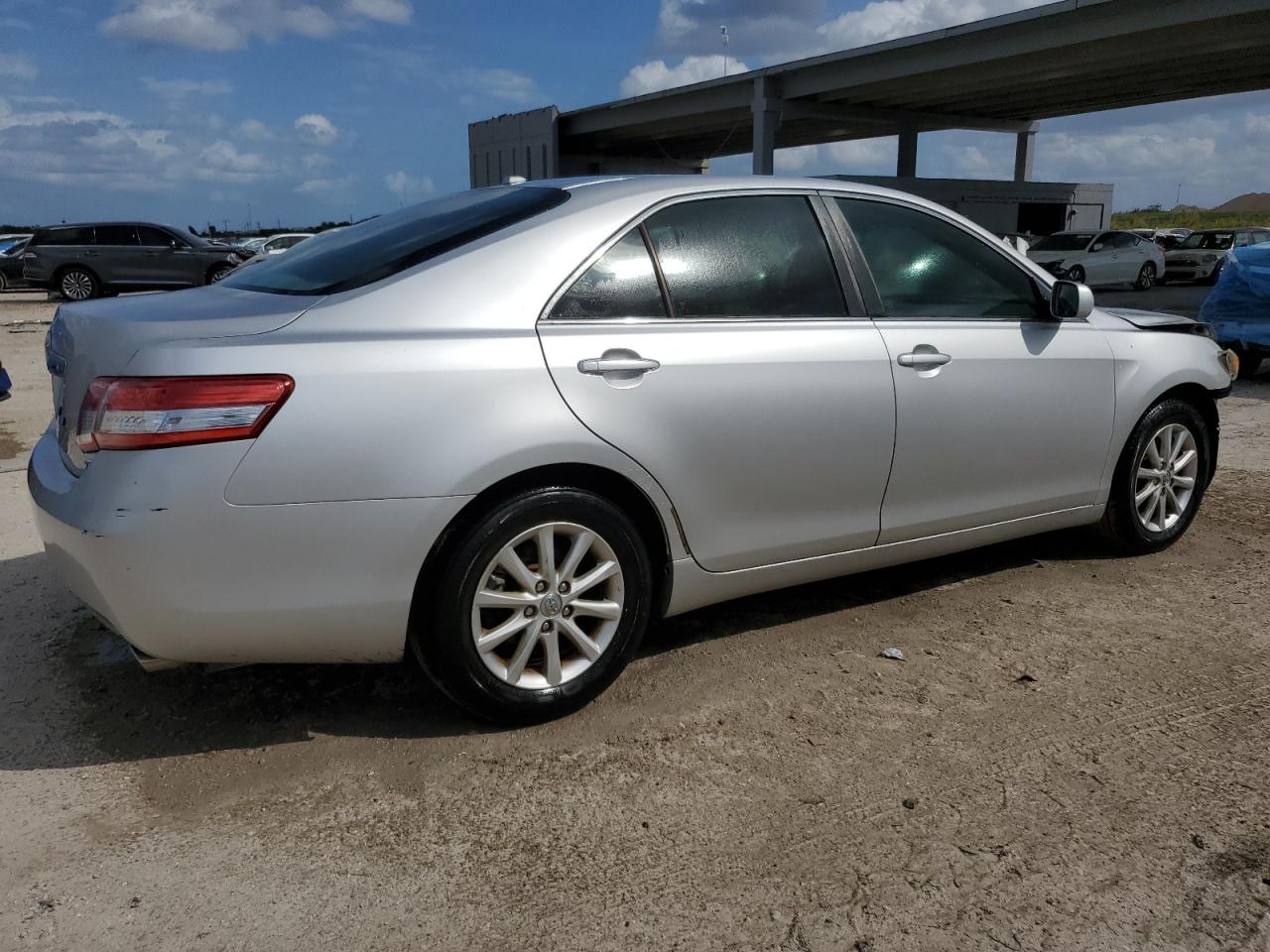 2010 Toyota Camry VIN 4T1BF3EK2AU038094 Copart auction photo, front end / minor dent/scratches damage thumbnail 3