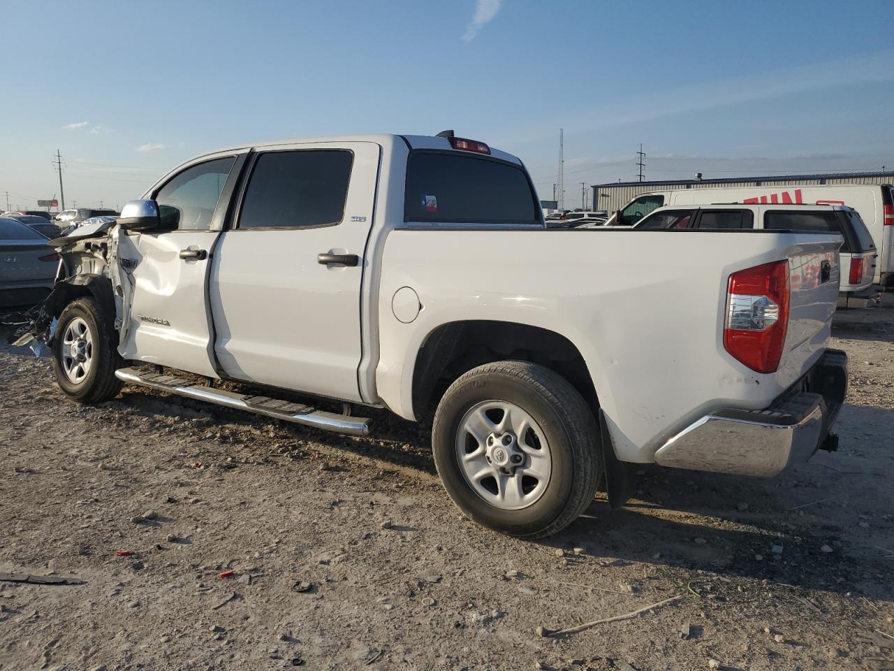 2020 Toyota Tundra VIN 5TFDY5F17LX885168 Copart auction photo, front end / side damage thumbnail 2