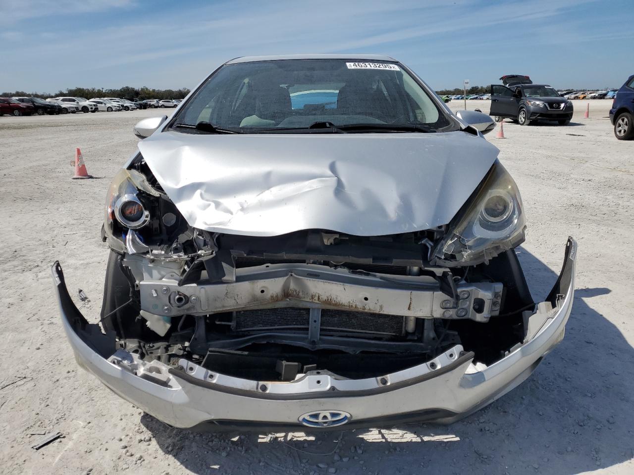 2015 Toyota Prius VIN JTDKDTB30F1105789 Copart auction photo, front end damage thumbnail 5