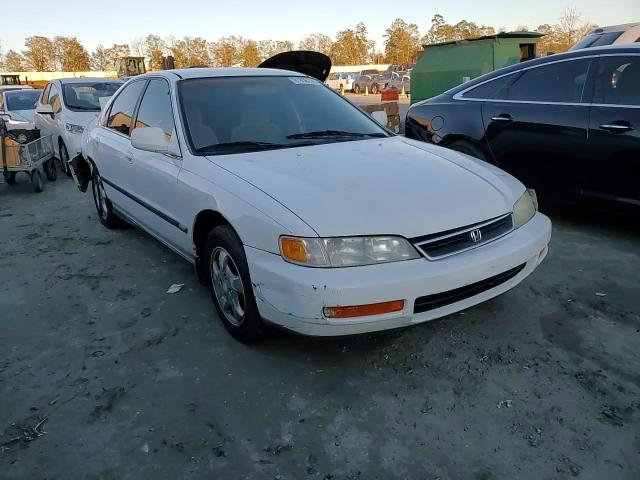 1996 Honda Accord VIN 1HGCD5538TA067396 Copart auction photo, rear end damage thumbnail 10