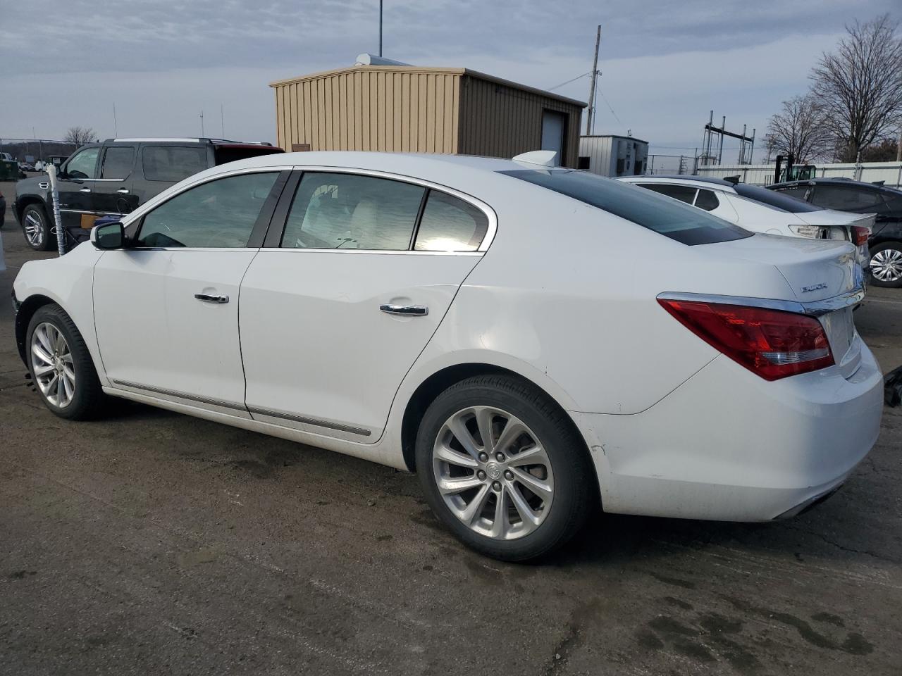 2016 Buick LaCrosse VIN 1G4GA5G32GF159758 Copart auction photo, front end damage thumbnail 2