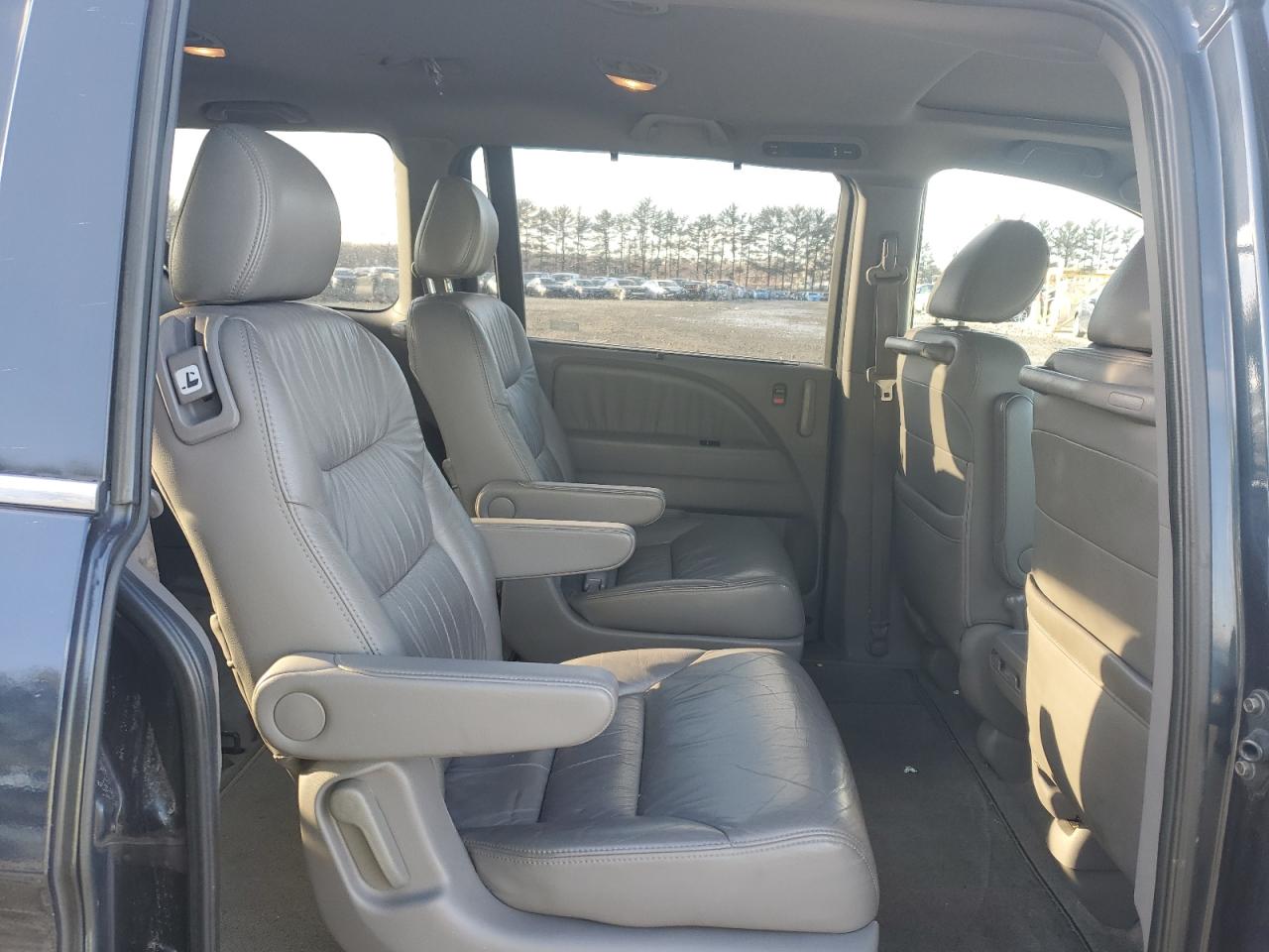 2009 Honda Odyssey VIN 5FNRL38649B007380 Copart auction photo, undercarriage / rear end damage thumbnail 11