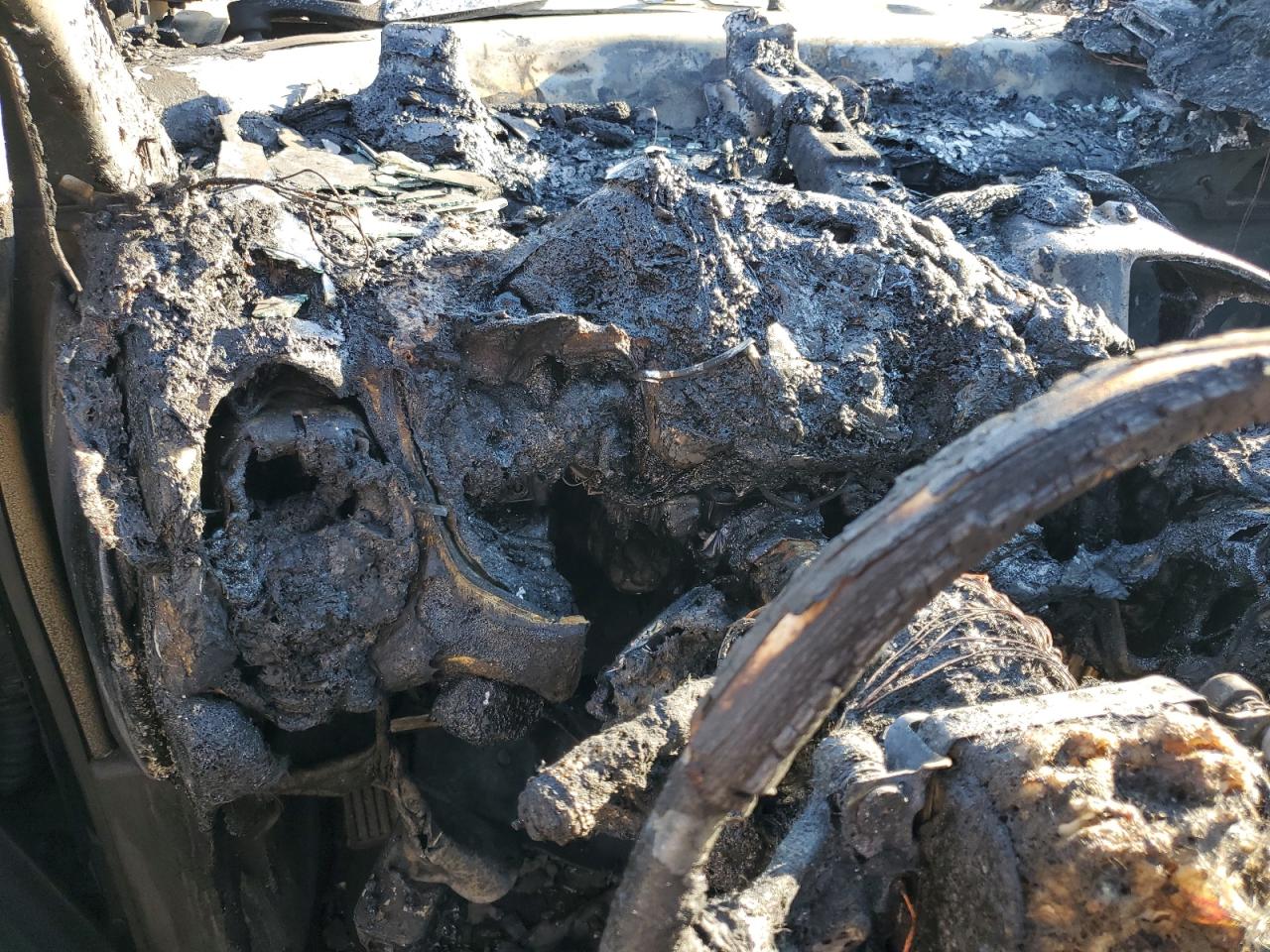 2010 Buick Enclave VIN 5GALVCED7AJ100976 Copart auction photo, burn damage thumbnail 9