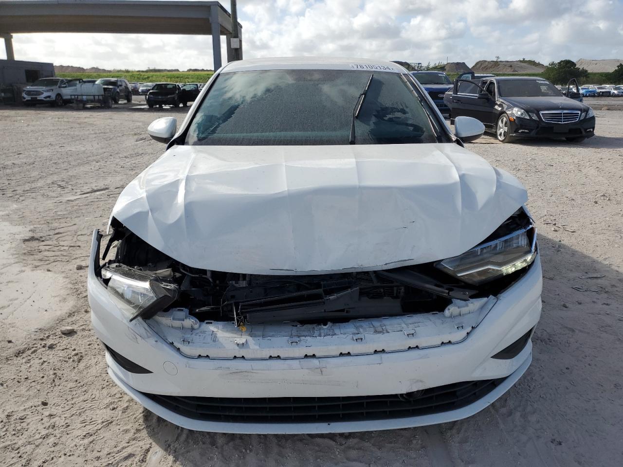 2019 Volkswagen Jetta VIN 3VWC57BU5KM181763 Copart auction photo, front end / minor dent/scratches damage thumbnail 5