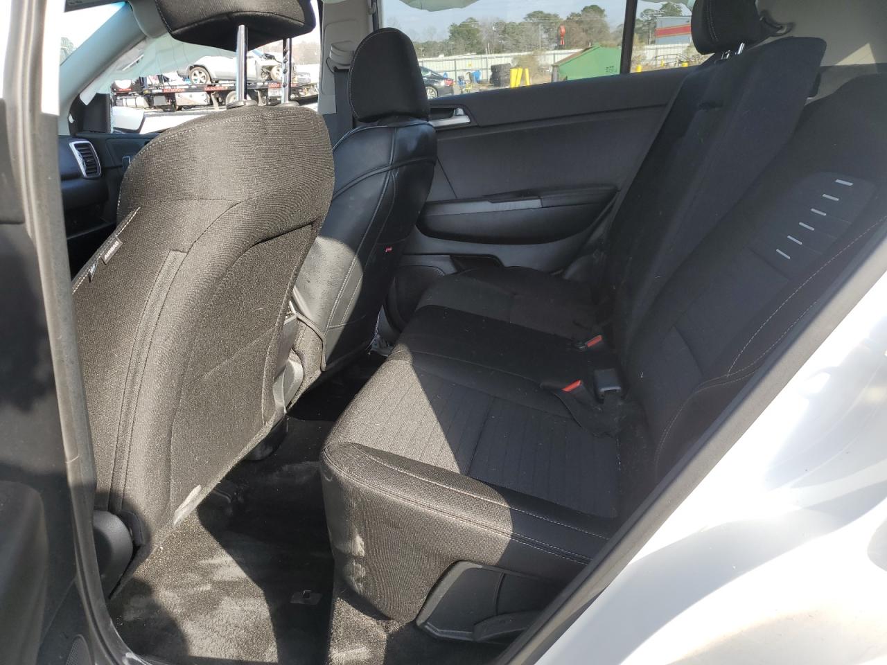 2018 KIA Sportage VIN KNDPM3AC2J7448164 Copart auction photo, side damage thumbnail 11