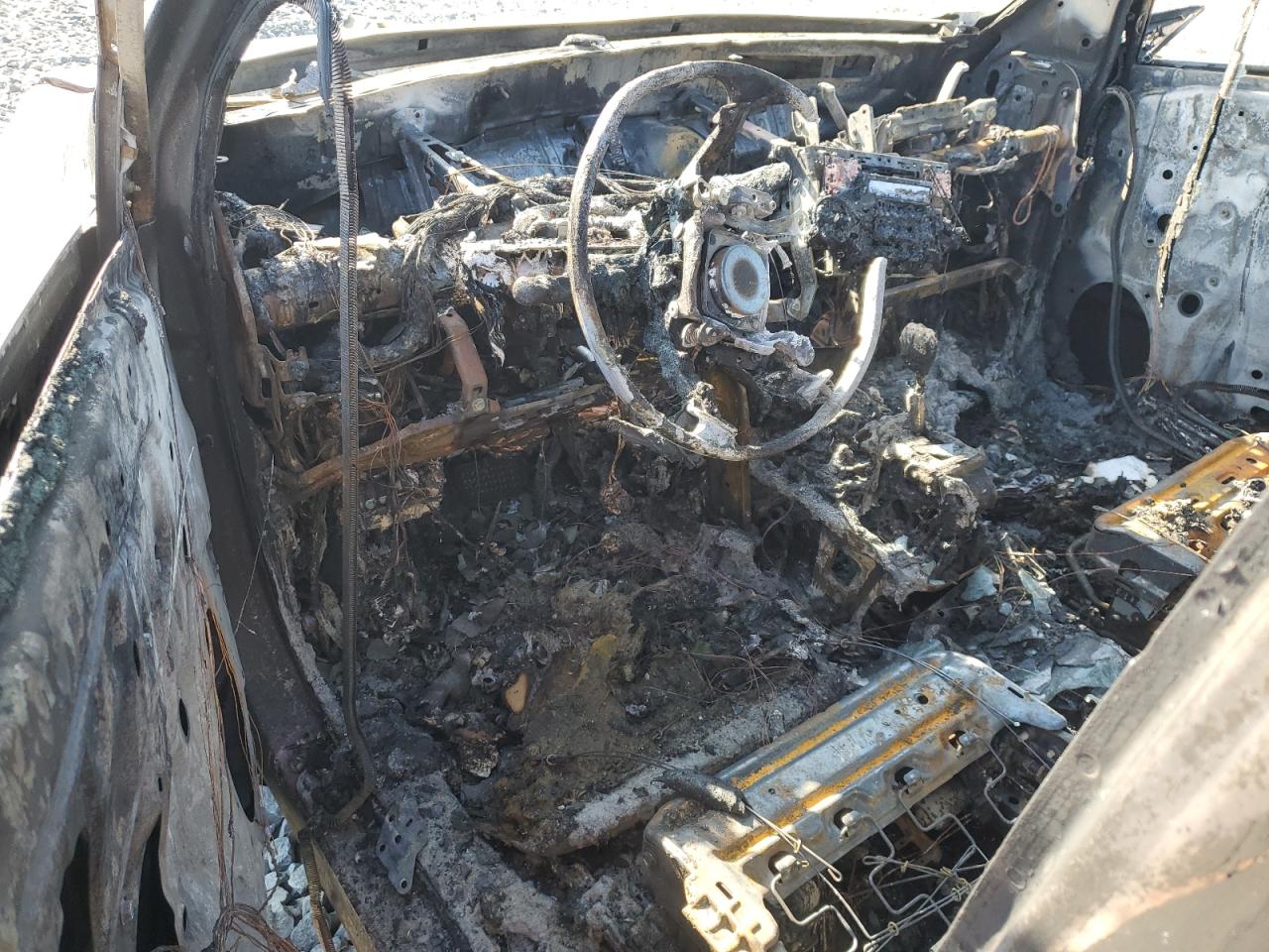 2009 Toyota Highlander VIN JTEDS41A592082363 Copart auction photo, burn damage thumbnail 8
