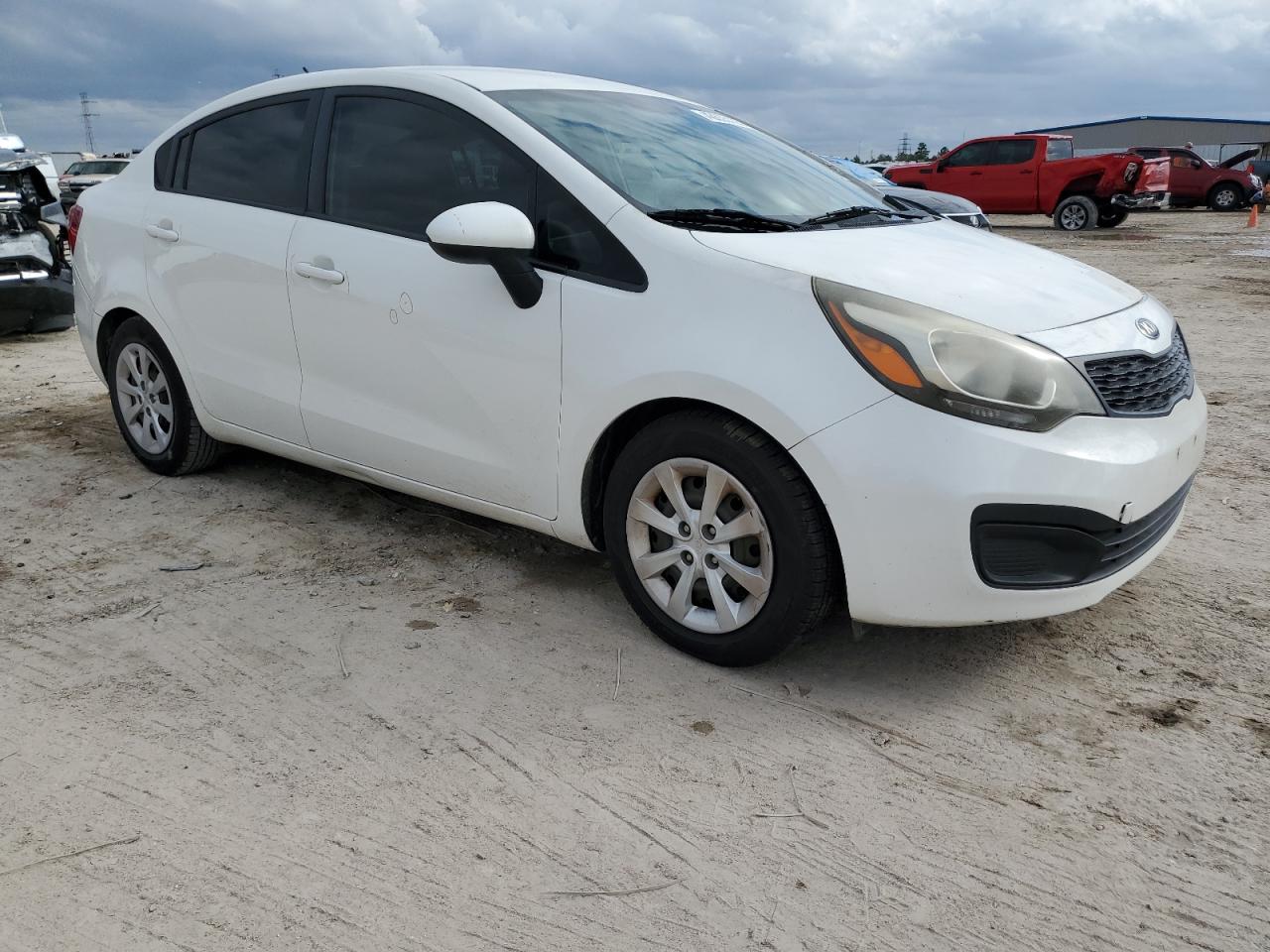 2015 KIA Rio VIN KNADM4A3XF6492450 Copart auction photo, front end damage thumbnail 4
