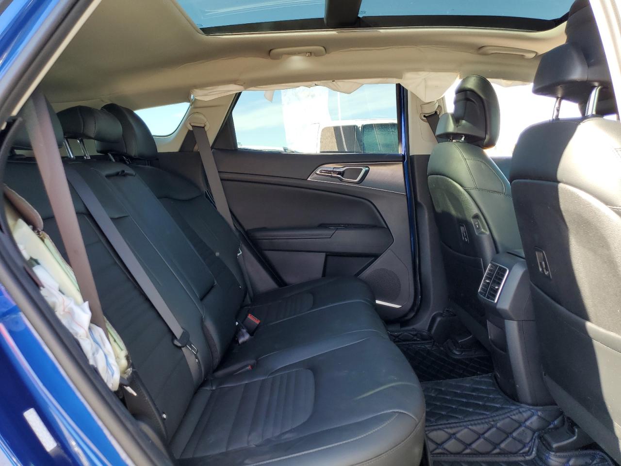 2024 KIA Sportage VIN 5XYK53DF3RG152954 Copart auction photo, all over / minor dent/scratches damage thumbnail 11