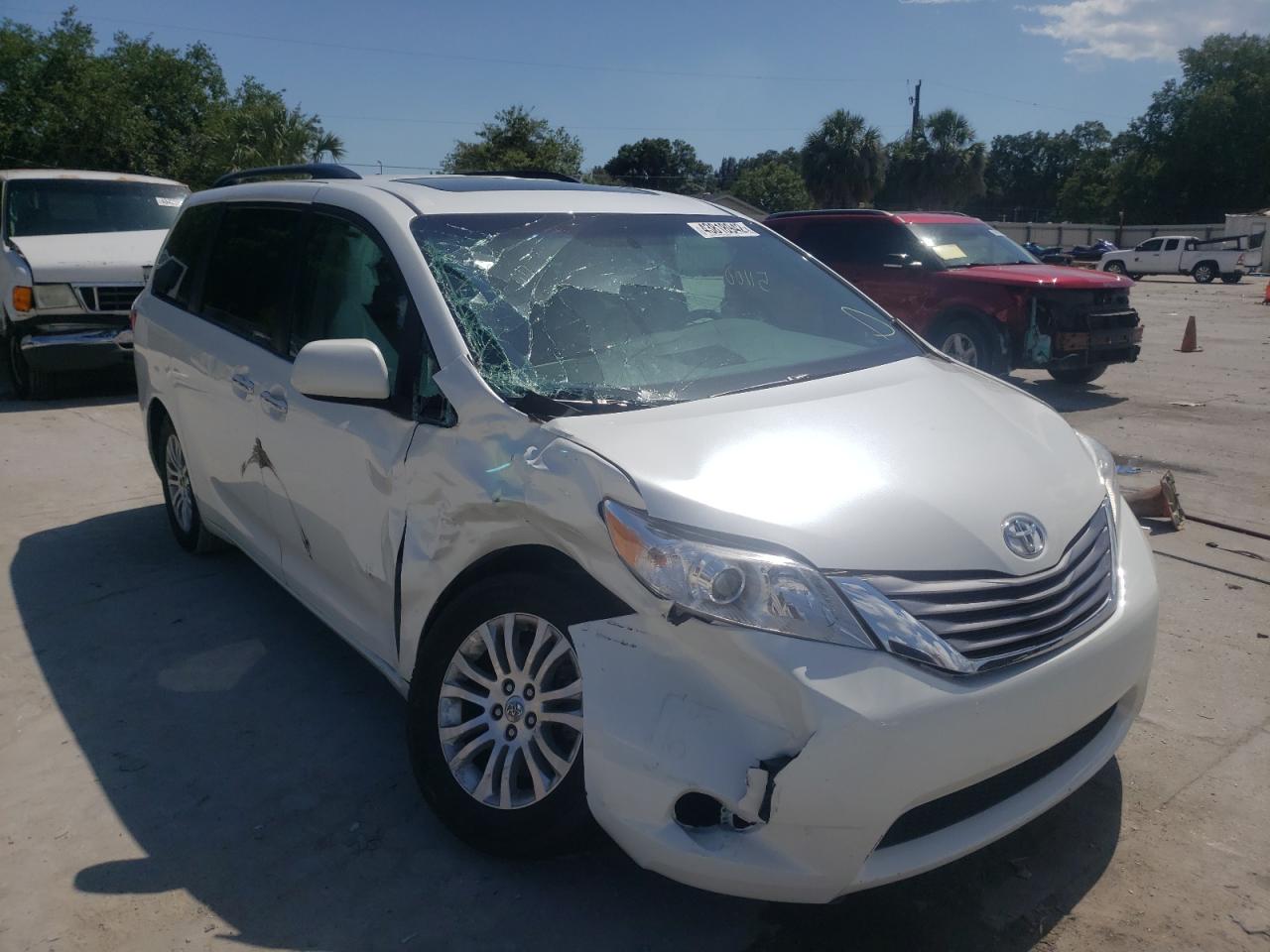 2016 Toyota Sienna VIN 5TDYK3DC4GS720055