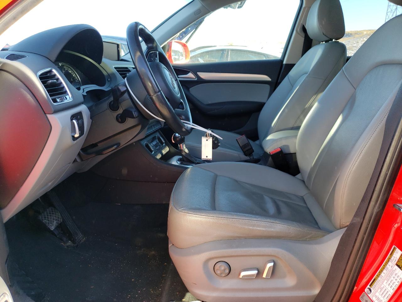 2018 Audi Q3 VIN WA1JCCFS4JR007482 Copart auction photo, front end / minor dent/scratches damage thumbnail 7