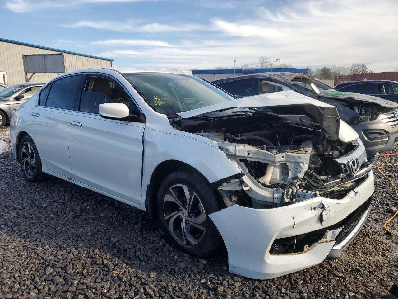 2017 Honda Accord VIN 1HGCR2F32HA142695 Copart auction photo, front end / minor dent/scratches damage thumbnail 4