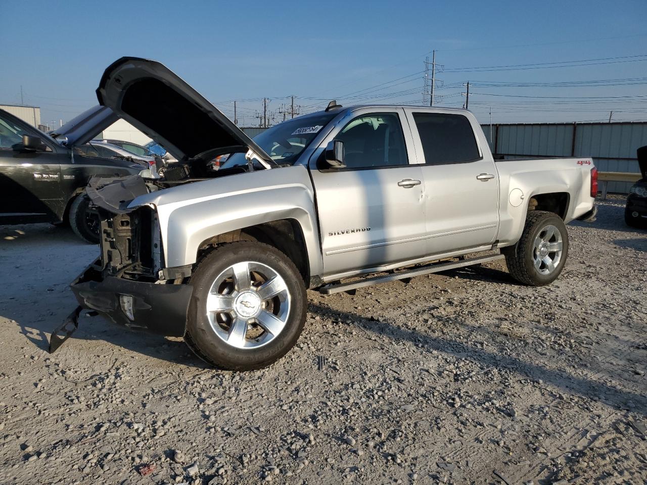 2018 Chevrolet Silverado VIN 3GCUKRER6JG218268