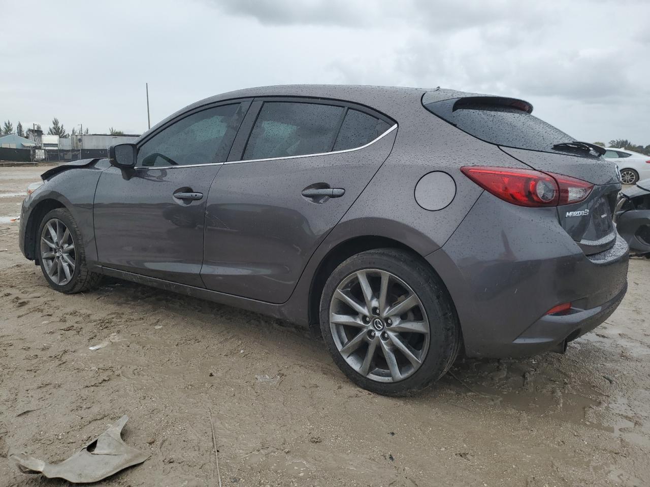 2018 Mazda 3 VIN 3MZBN1L30JM198211 Copart auction photo, front end / rear end damage thumbnail 2