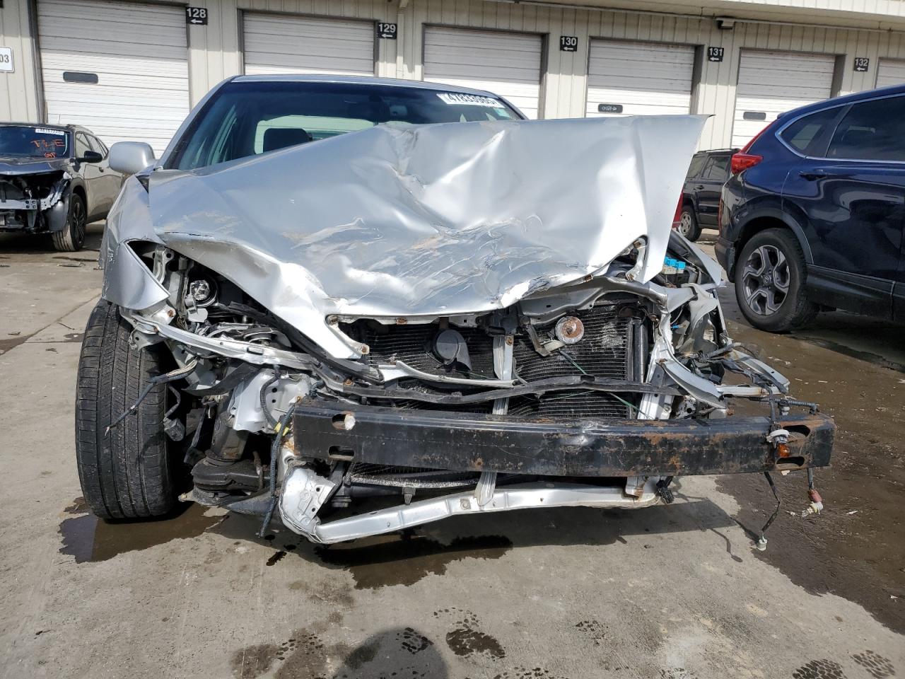 2005 Toyota Camry VIN 4T1BE32K25U416556 Copart auction photo, front end damage thumbnail 5