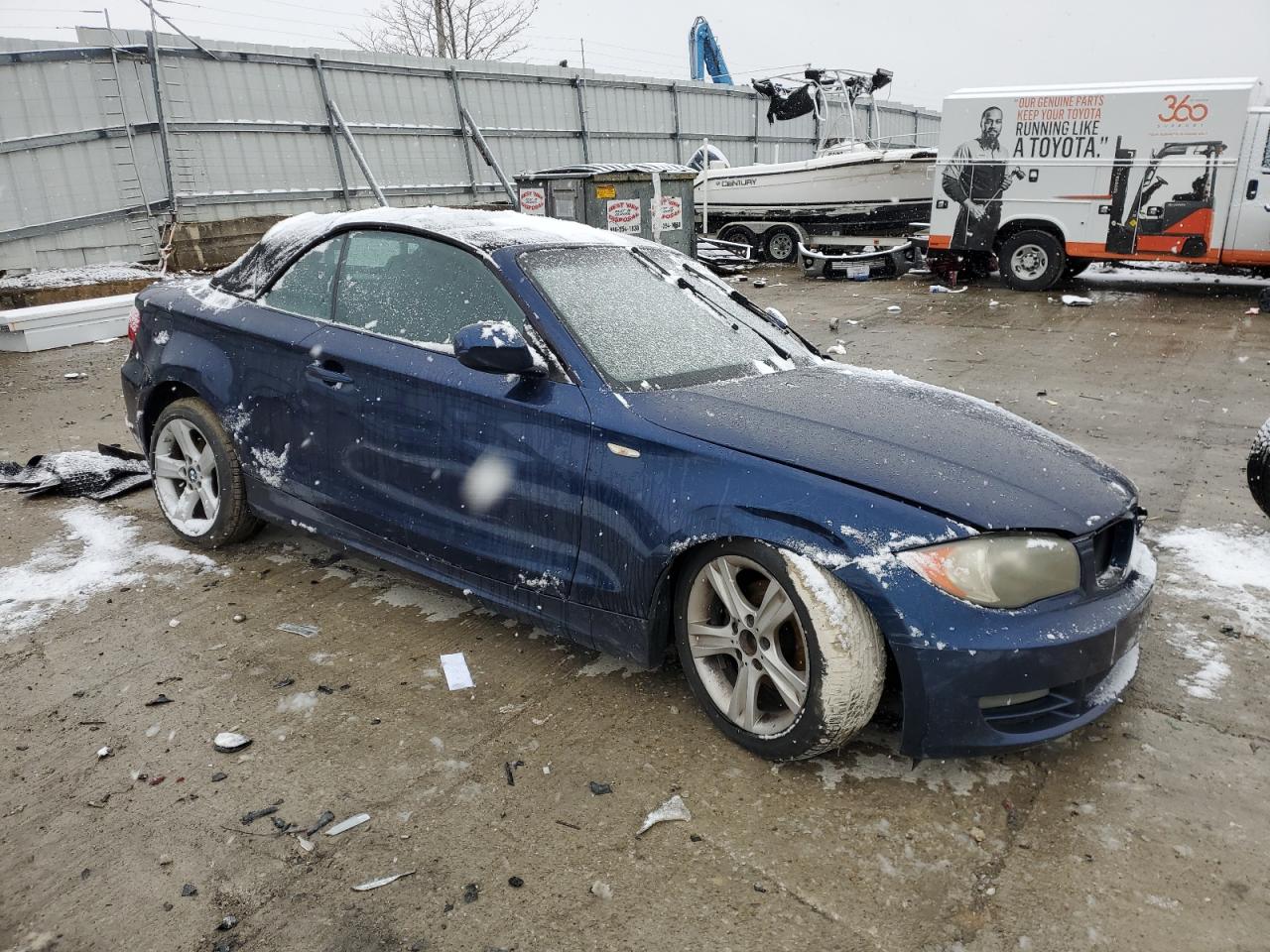 2010 BMW 1er VIN WBAUL7C55AVJ77329 Copart auction photo, front end / side damage thumbnail 4