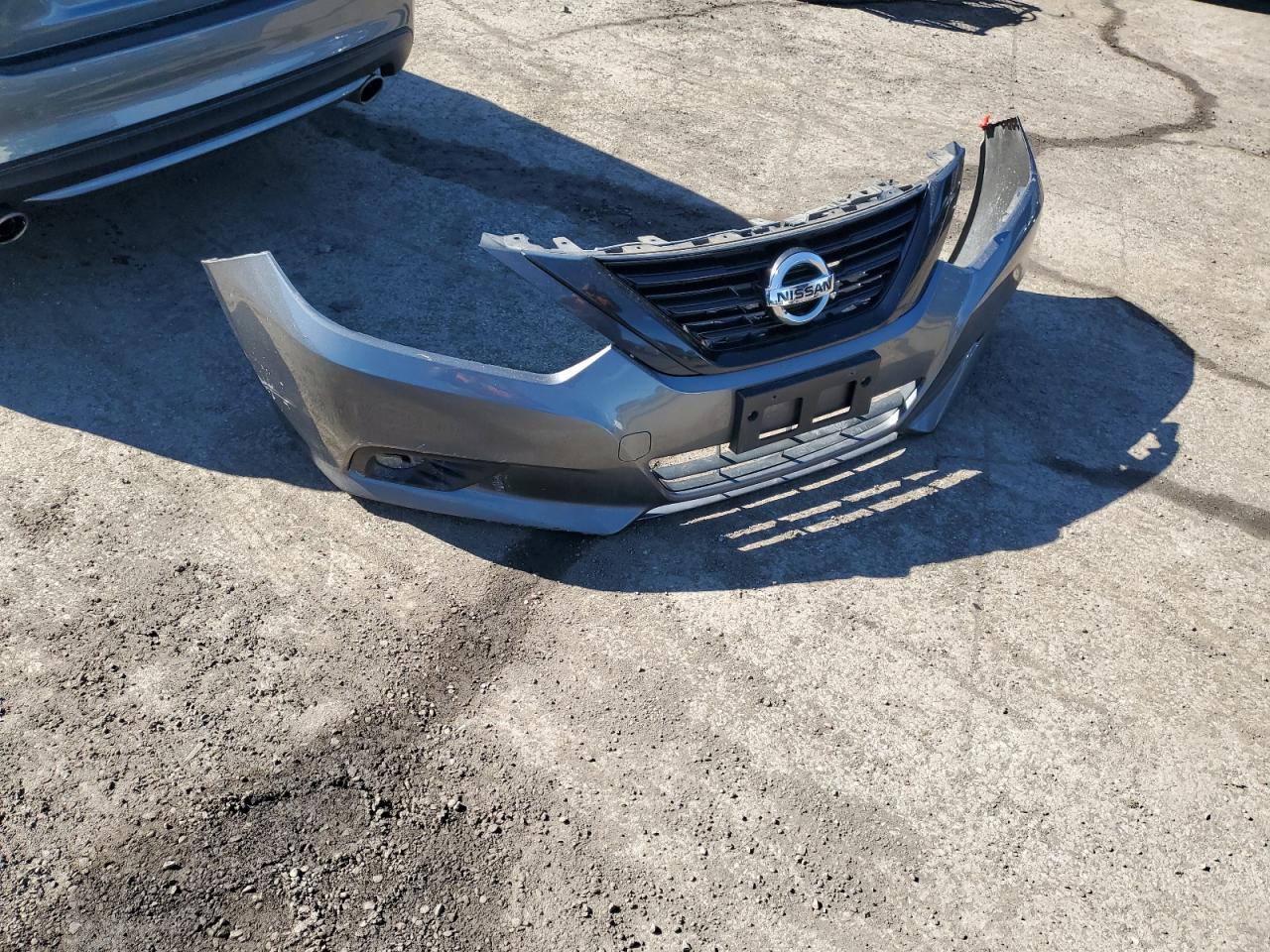 2018 Nissan Altima VIN 1N4AL3AP6JC284541 Copart auction photo, front end / minor dent/scratches damage thumbnail 12