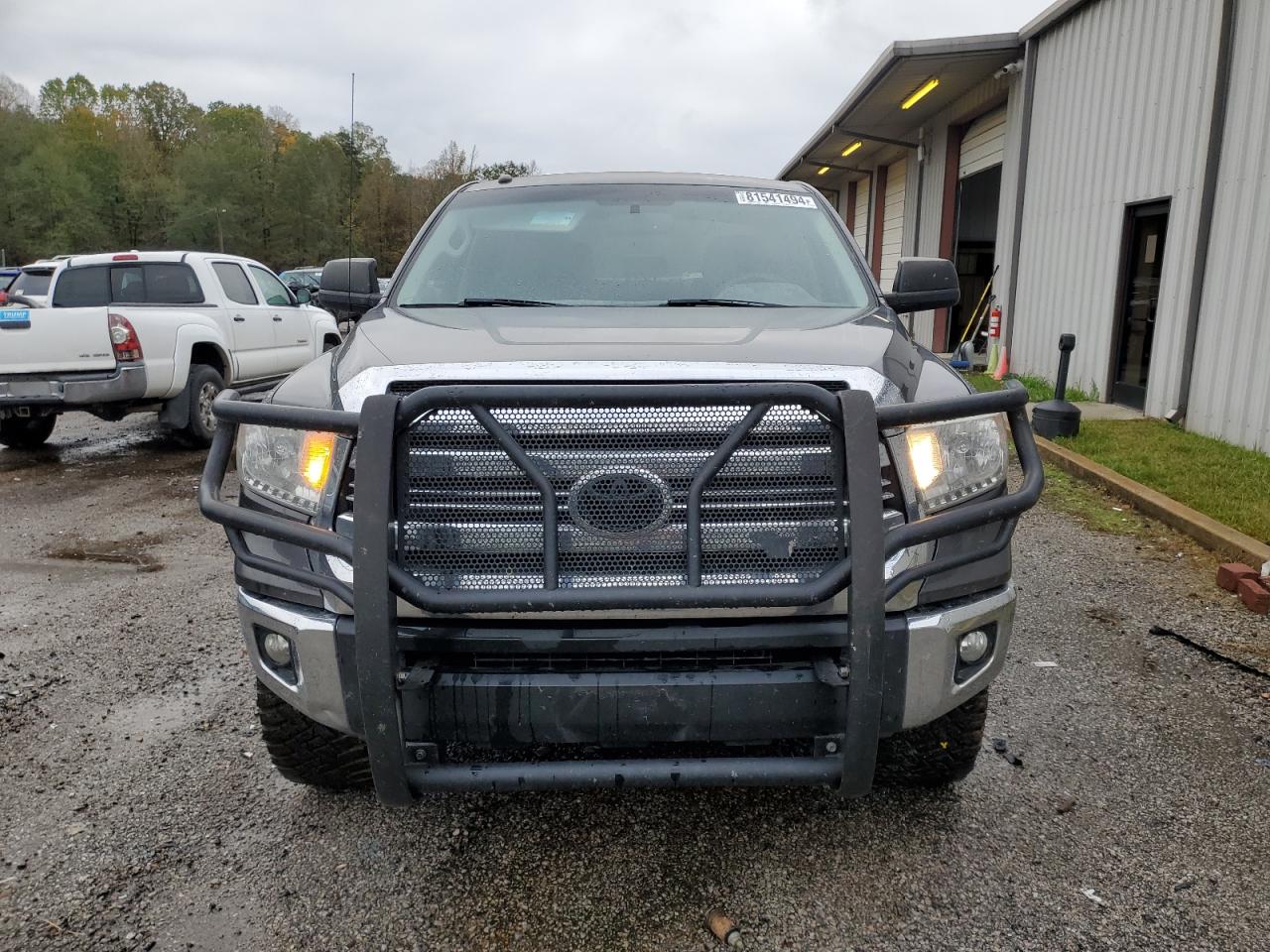 2016 Toyota Tundra VIN 5TFDW5F13GX564045 Copart auction photo, side damage thumbnail 5