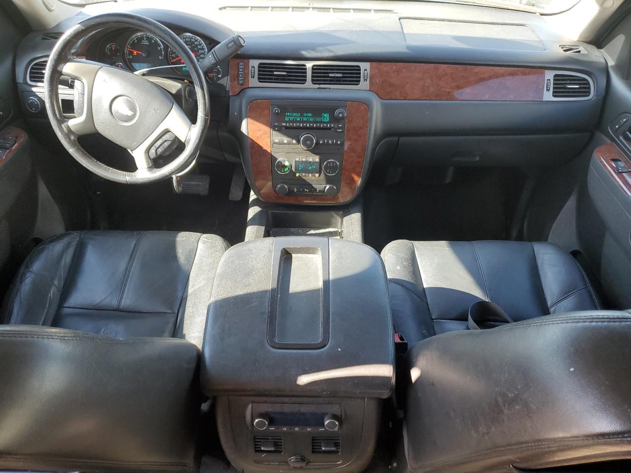2013 Chevrolet Avalanche VIN 3GNMCFE02DG353160 Copart auction photo, front end / minor dent/scratches damage thumbnail 8