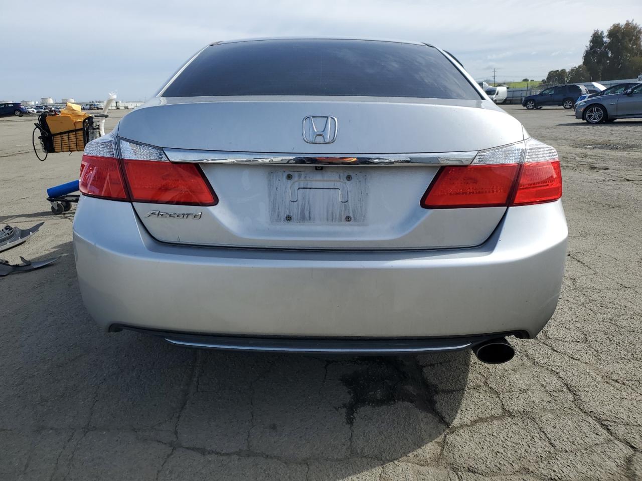 2015 Honda Accord VIN 1HGCR2F30FA128193 Copart auction photo, front end / side damage thumbnail 6