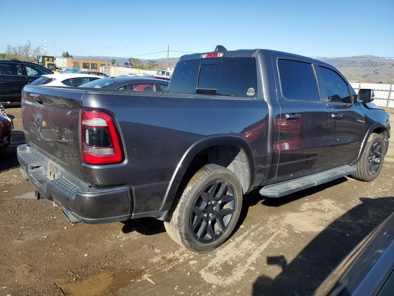 2021 RAM 1500 VIN 1C6SRFJT8MN739062 Copart auction photo, front end / side damage thumbnail 3
