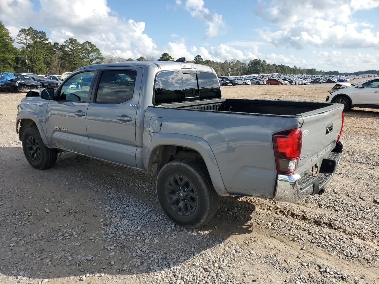 2021 Toyota Tacoma VIN 3TMCZ5AN2MM372470 Copart auction photo, front end / rear end damage thumbnail 2