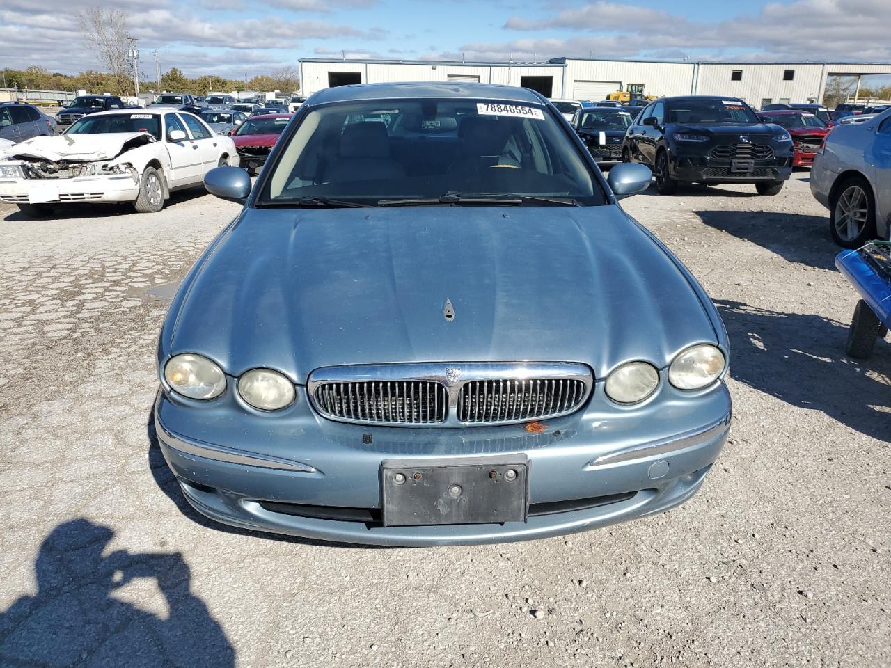 2004 Jaguar X-Type VIN SAJEA51C64WD71518 Copart auction photo, rear end / minor dent/scratches damage thumbnail 5