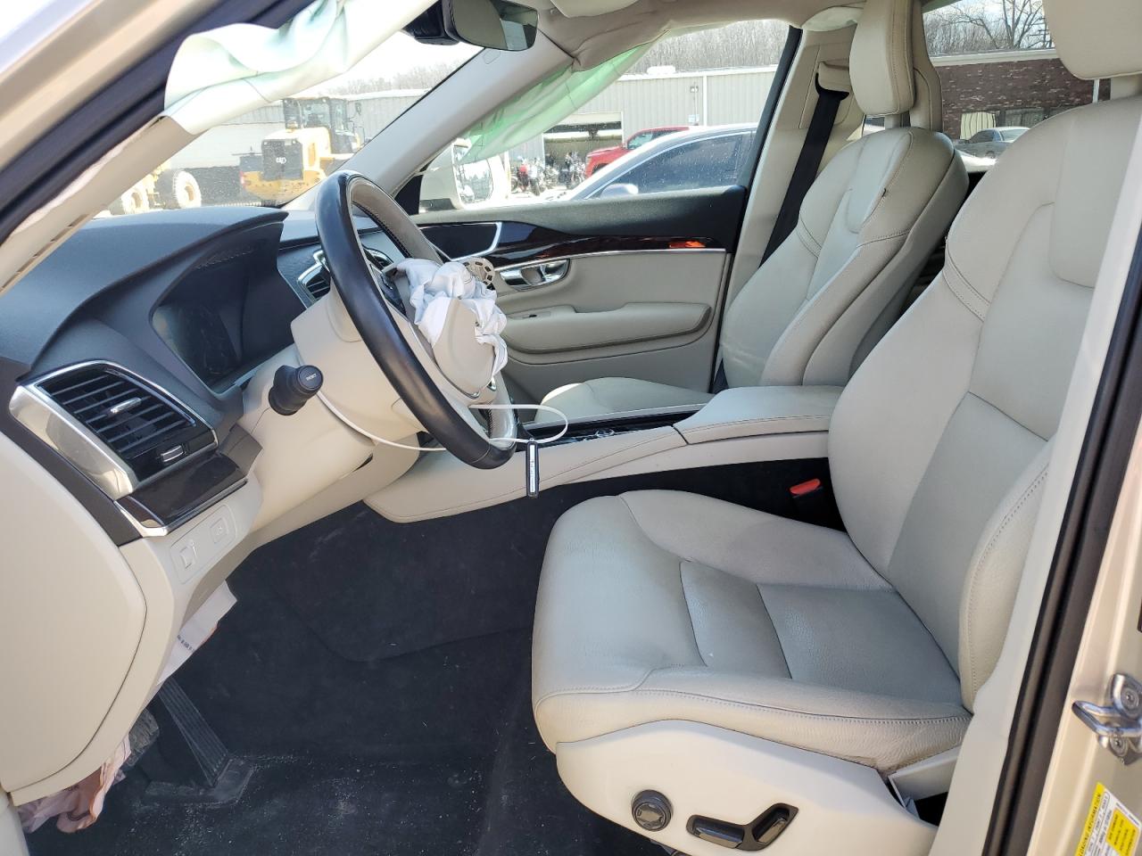 2016 Volvo XC90 VIN YV4A22PK0G1071833 Copart auction photo, front end / side damage thumbnail 7