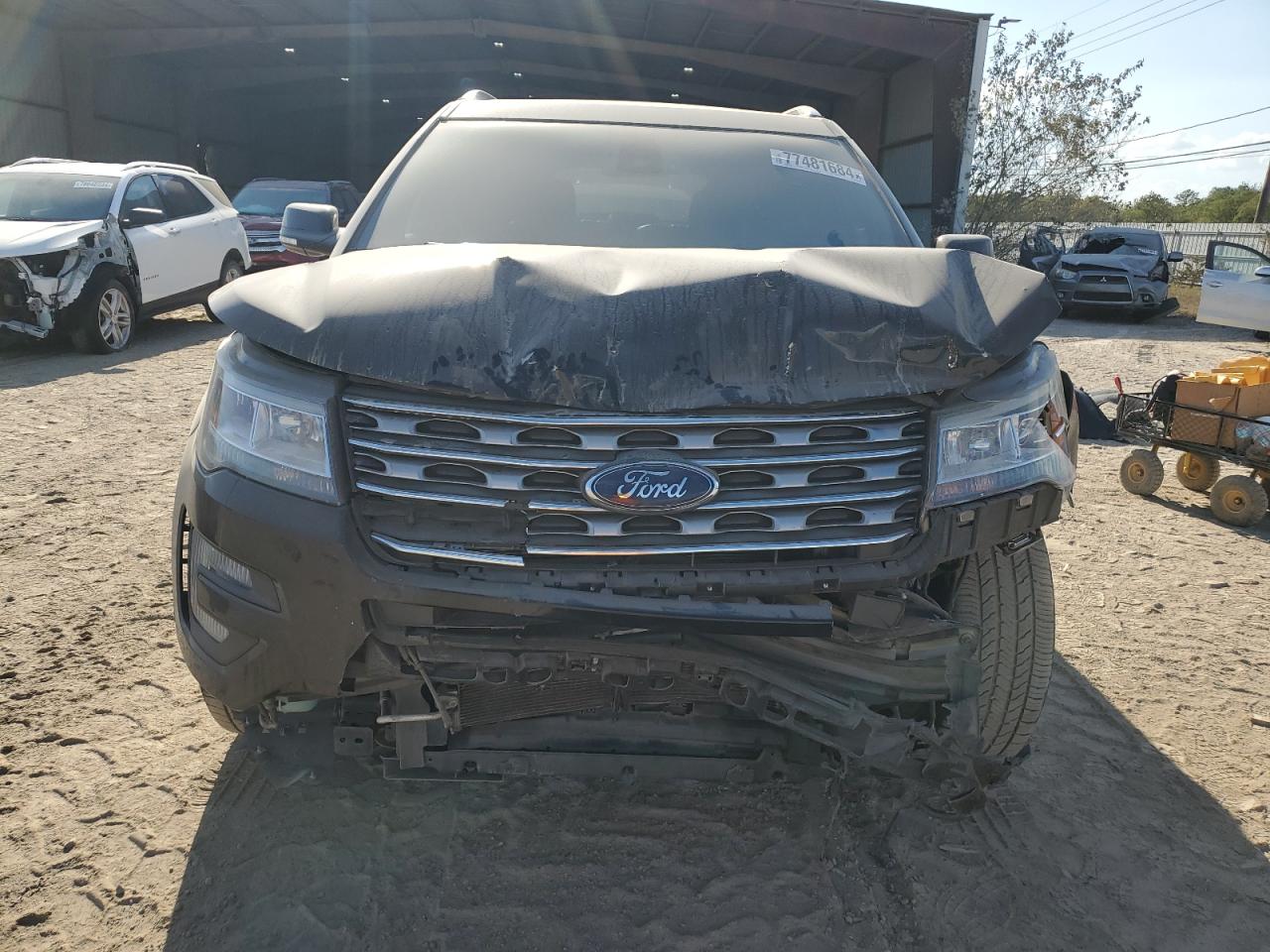 2017 Ford Explorer VIN 1FM5K7F8XHGD53236 Copart auction photo, front end damage thumbnail 5