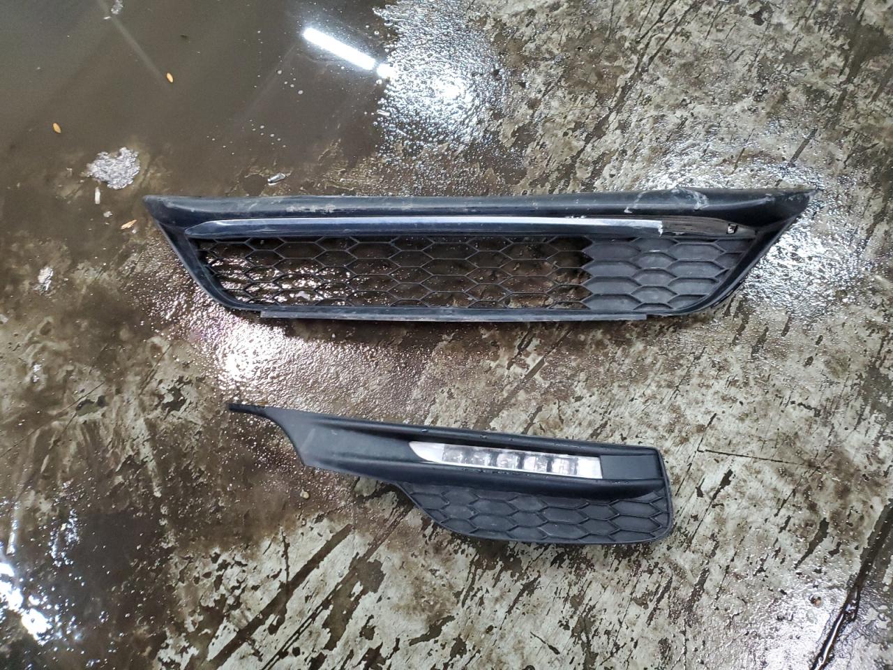 2017 Honda Accord VIN 1HGCR2F5XHA021012 Copart auction photo, front end damage thumbnail 12