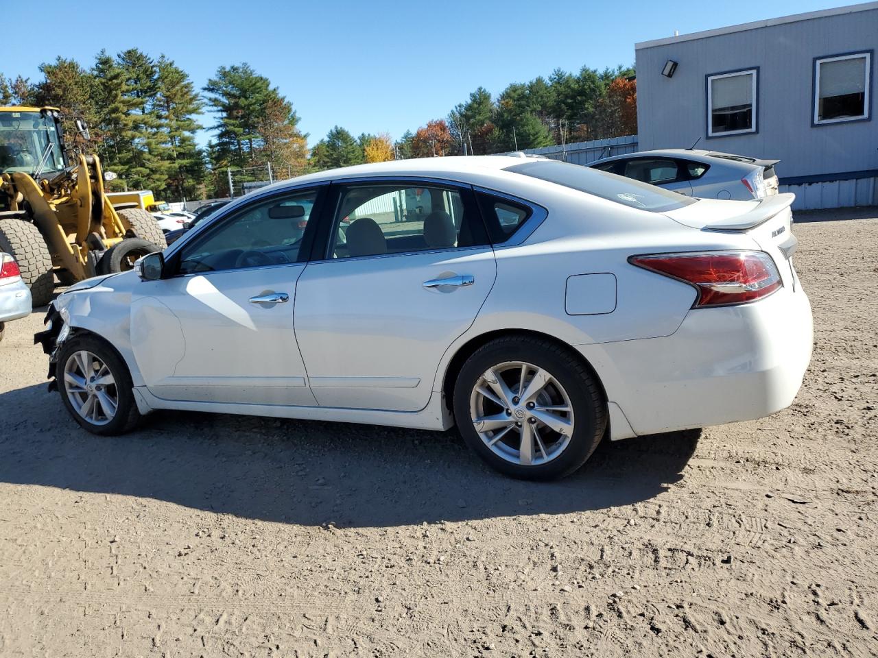 2014 Nissan Altima VIN 1N4AL3AP0EC281091 Copart auction photo, front end / minor dent/scratches damage thumbnail 2