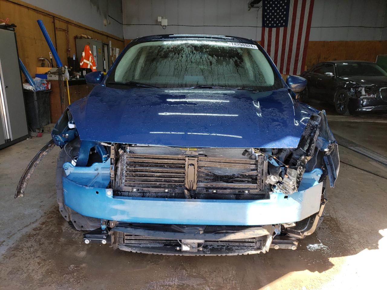 2020 Ford Escape VIN 1FMCU9G60LUA95927 Copart auction photo, front end / minor dent/scratches damage thumbnail 5