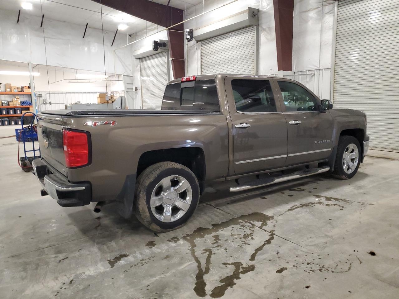2015 Chevrolet Silverado VIN 3GCUKSEC4FG242949 Copart auction photo, water/flood damage thumbnail 3