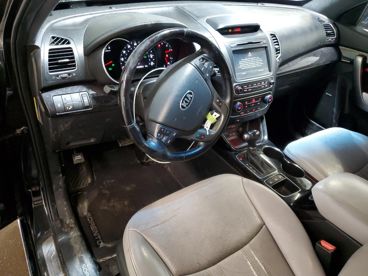 2015 KIA Sorento VIN 5XYKWDA79FG601047 Copart auction photo, front end damage thumbnail 8
