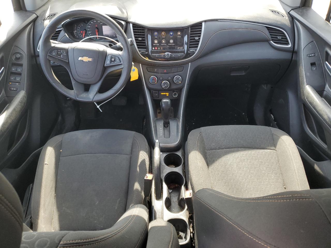 2022 Chevrolet Trax VIN KL7CJNSM0NB516570 Copart auction photo, rear end / minor dent/scratches damage thumbnail 8