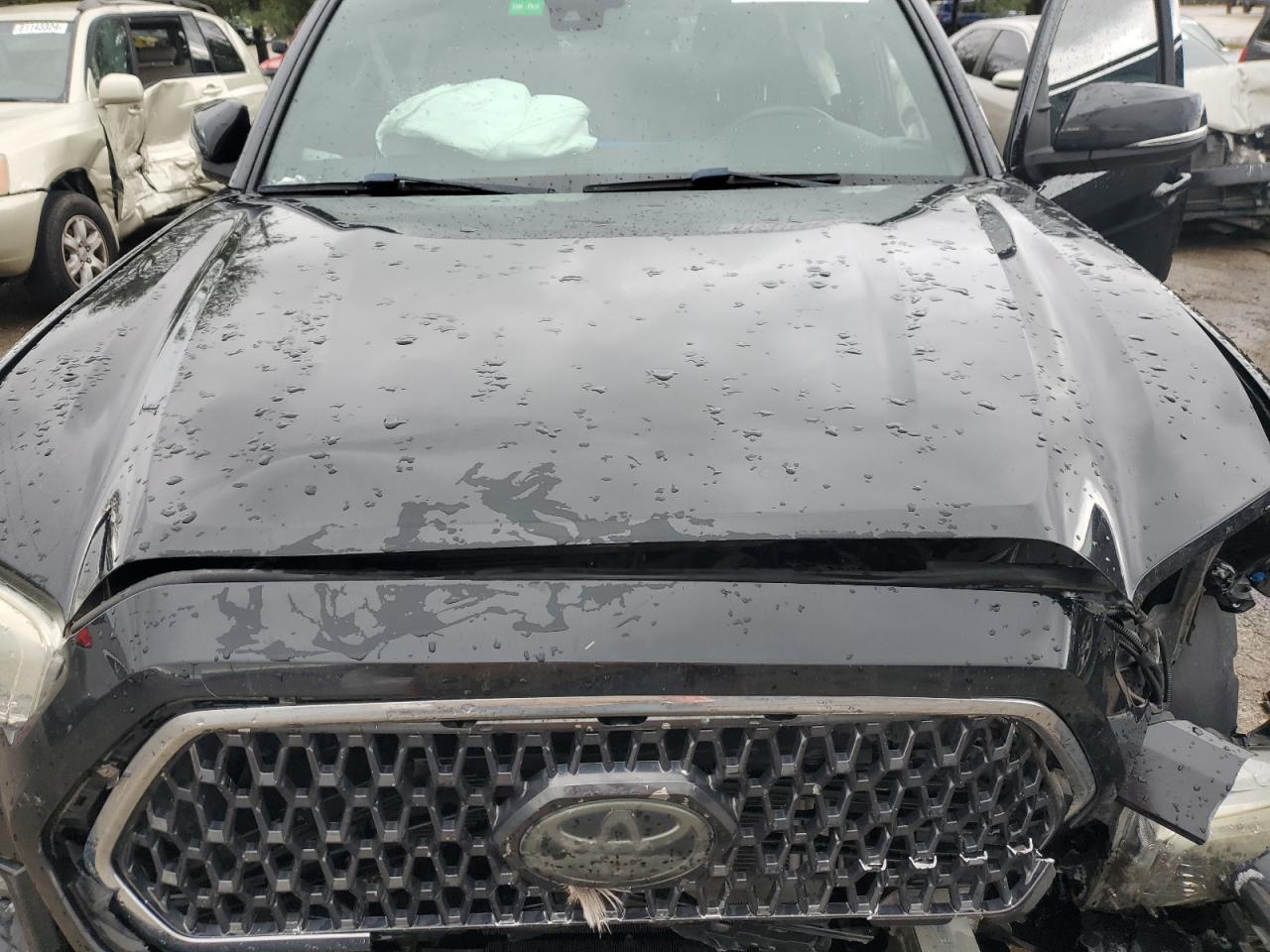 2018 Toyota Tacoma VIN 5TFDZ5BN3JX035797 Copart auction photo, front end damage thumbnail 13
