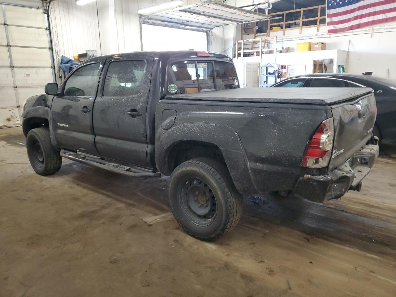 2010 Toyota Tacoma VIN 3TMLU4EN7AM039213 Copart auction photo, rear end / front end damage thumbnail 2