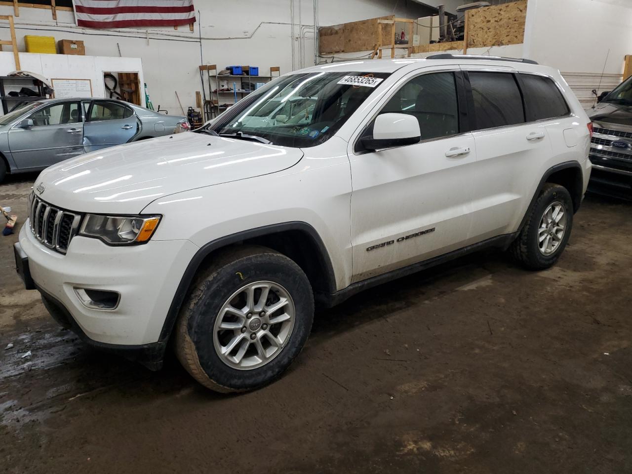 2018 Jeep Grand Cherokee VIN 1C4RJFAG9JC310649