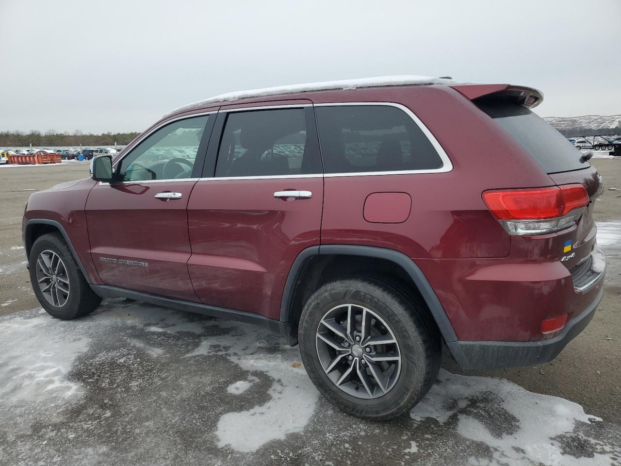 2018 Jeep Cherokee VIN 1C4RJFBG4JC477130 Copart auction photo, side / front end damage thumbnail 2