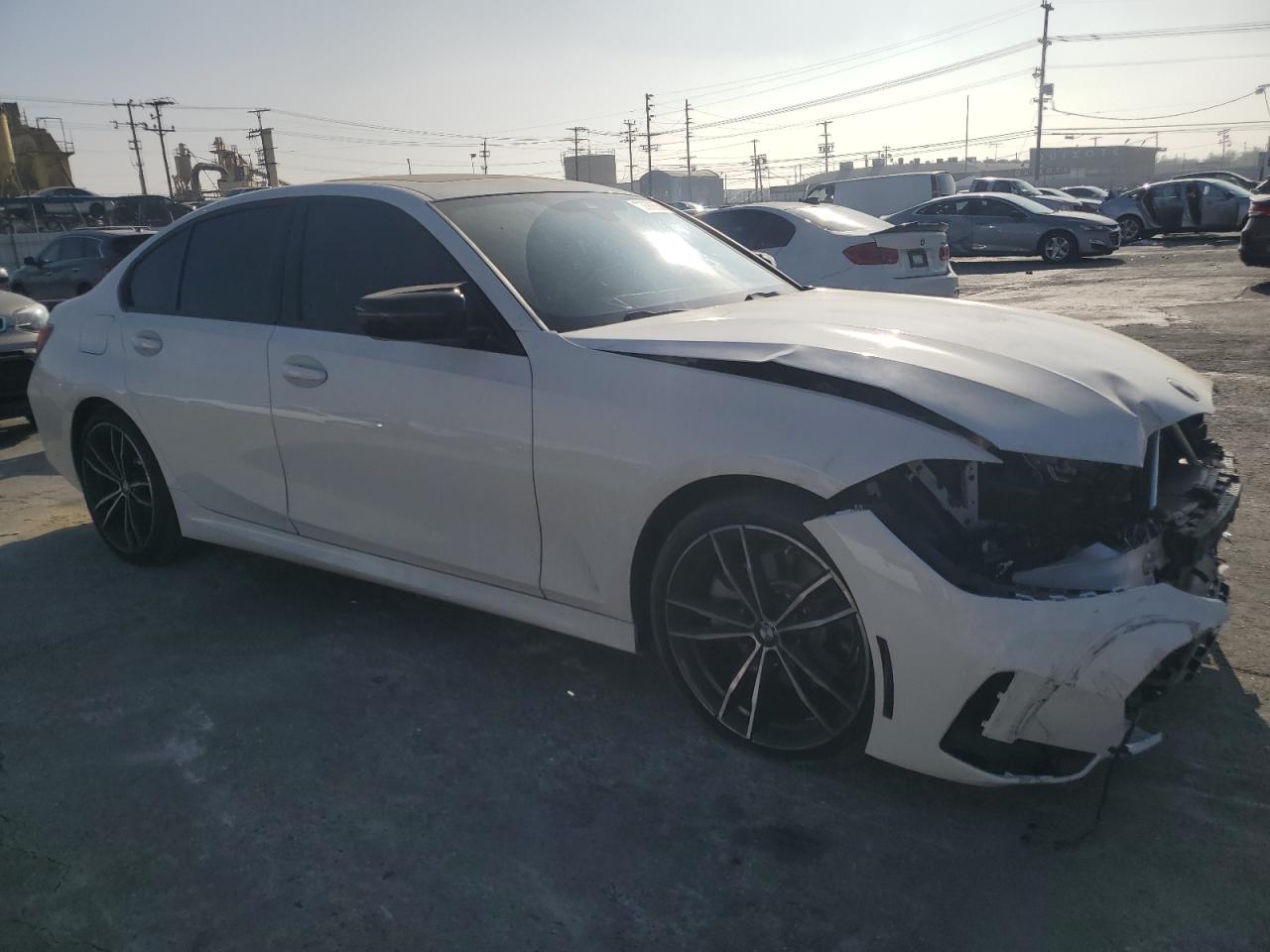 2024 BMW 3er VIN 3MW69FF07R8E63652 Copart auction photo, front end damage thumbnail 4