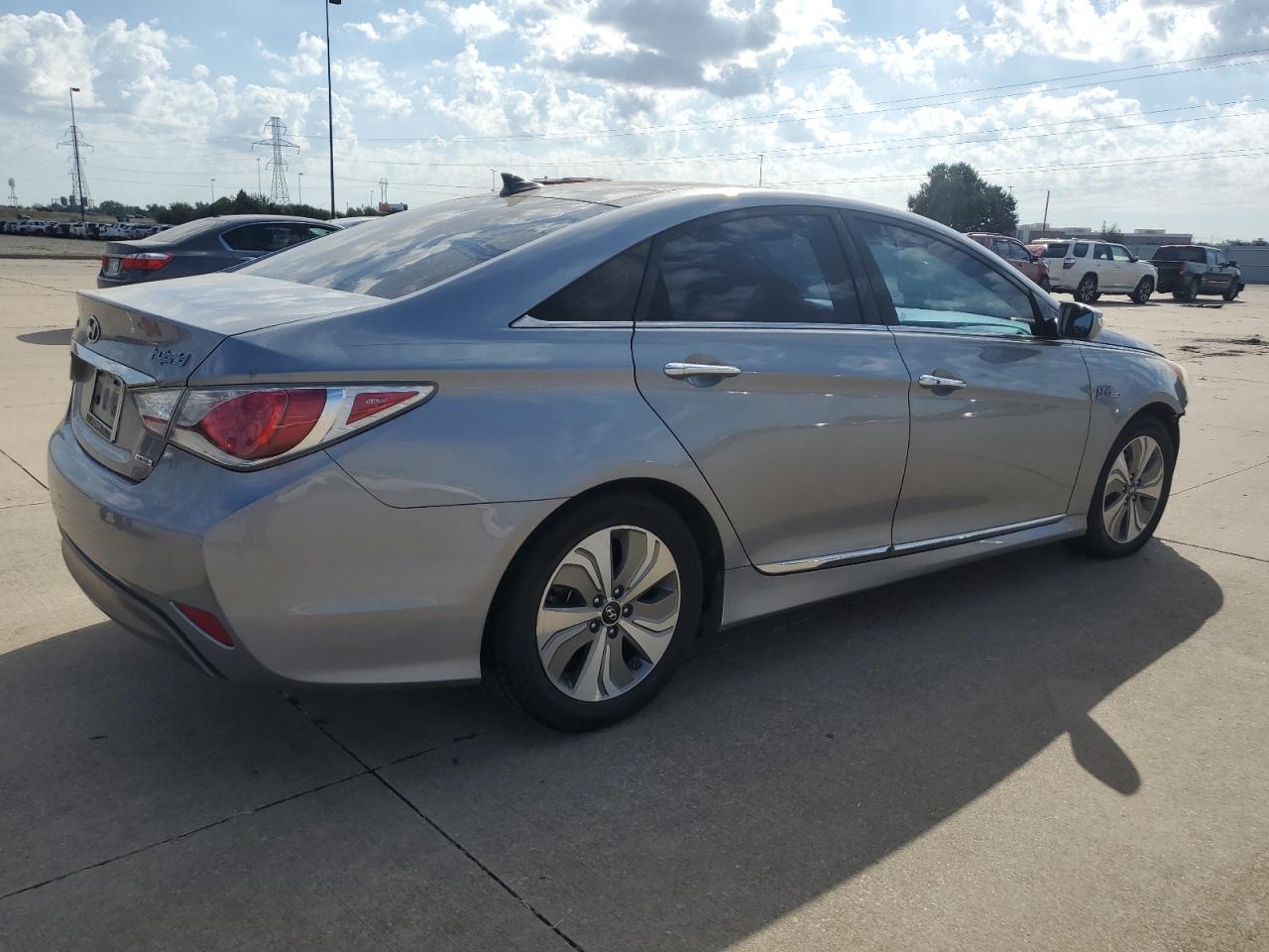 2015 Hyundai Sonata VIN KMHEC4A45FA123233 Copart auction photo, front end / minor dent/scratches damage thumbnail 3