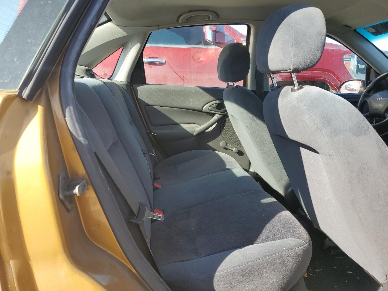 2001 Ford Focus VIN 1FAFP33P81W152614 Copart auction photo, front end damage thumbnail 11