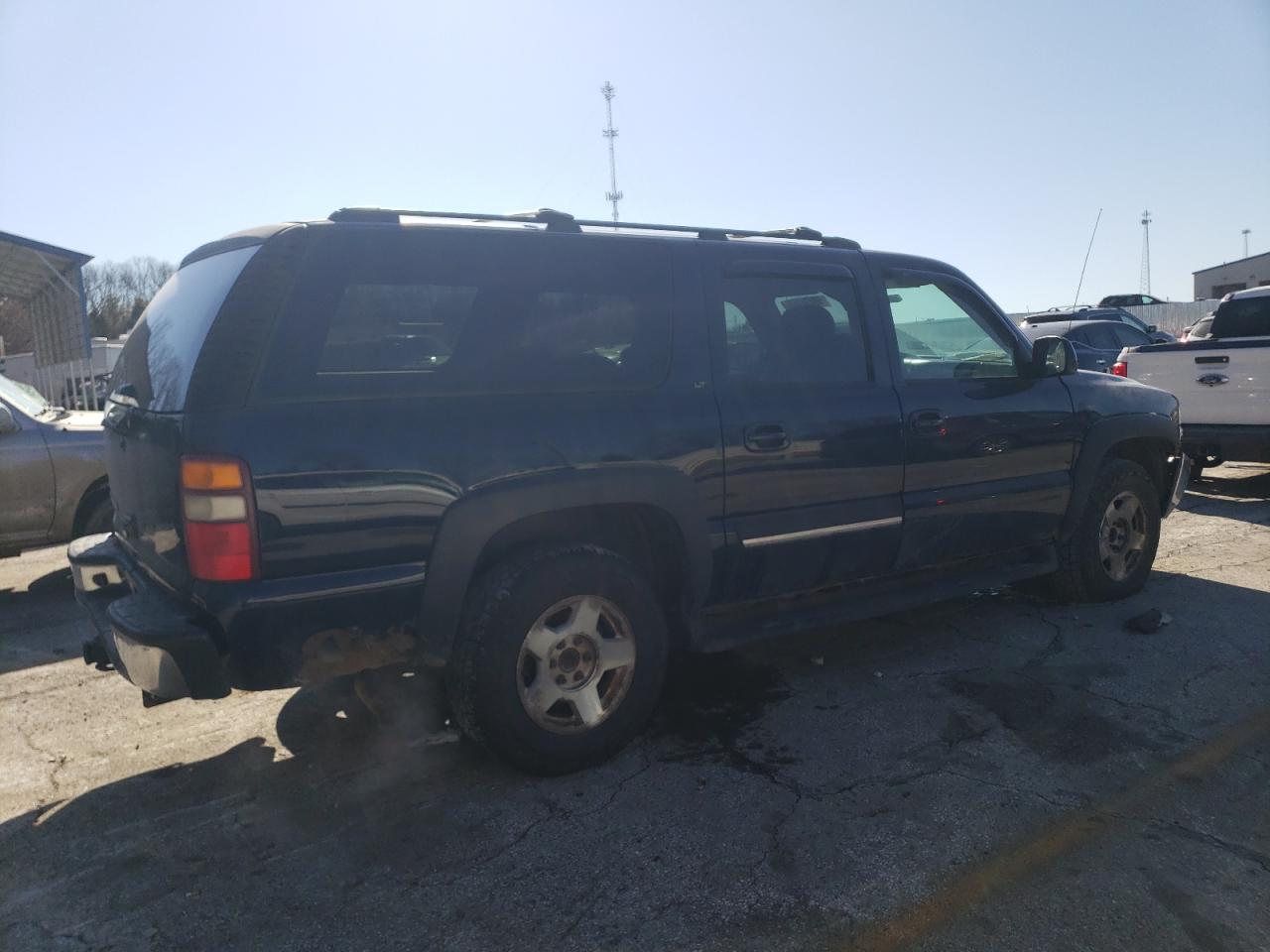 2006 Chevrolet Suburban VIN 1GNFK16ZX6J125792 Copart auction photo, all over / mechanical damage thumbnail 3