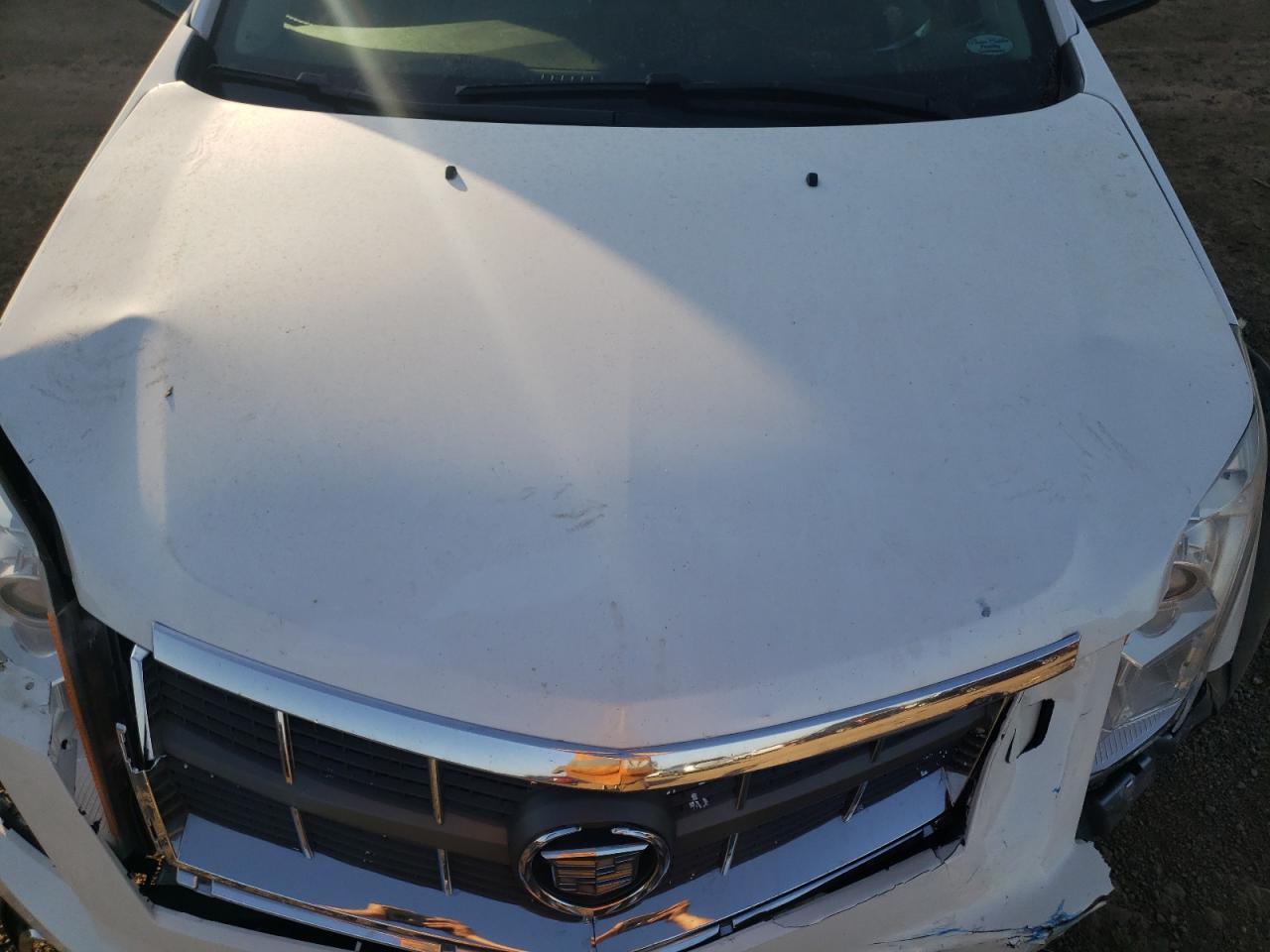 2013 Cadillac SRX VIN 3GYFNCE33DS648280 Copart auction photo, front end / minor dent/scratches damage thumbnail 12